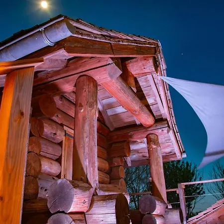 בקתה La Des Colibris Rieupeyroux (Aveyron)